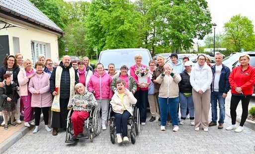 Zdjęcie do Nowy mikrobus dla Naszego Domu